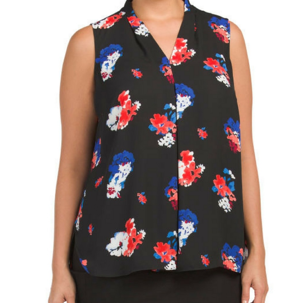 NWT! Vince Camuto Plus Traveling Bloom Blouse